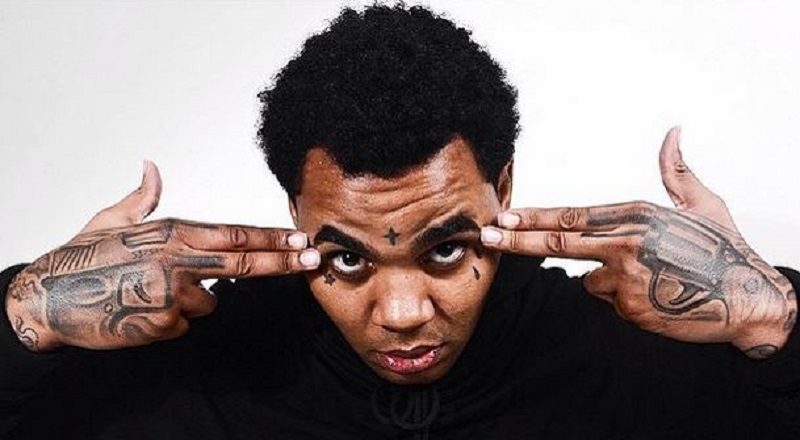 make em believe kevin gates shows stacks of cash in his make em believe kevin gates shows stacks of cash in his
