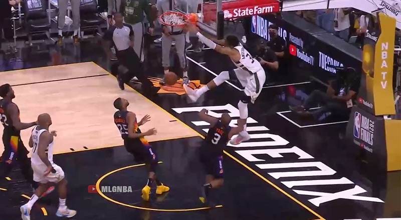 Giannis game winning dunk 2021 NBA Finals