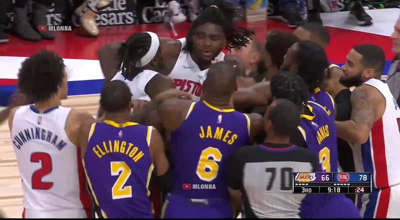 Isaiah Stewart tries to fight LeBron James, after being elbowed