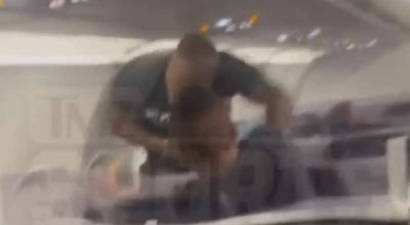 Mike Tyson punches man on flight 